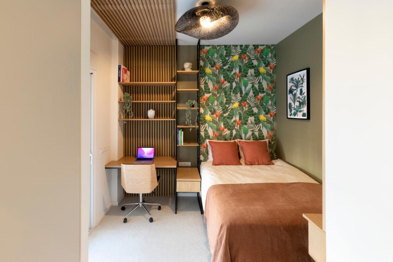 Modern 4Bd Apt Near Piraeus Port-Ath-15 Min Walk-Pirasmus Residencies エクステリア 写真