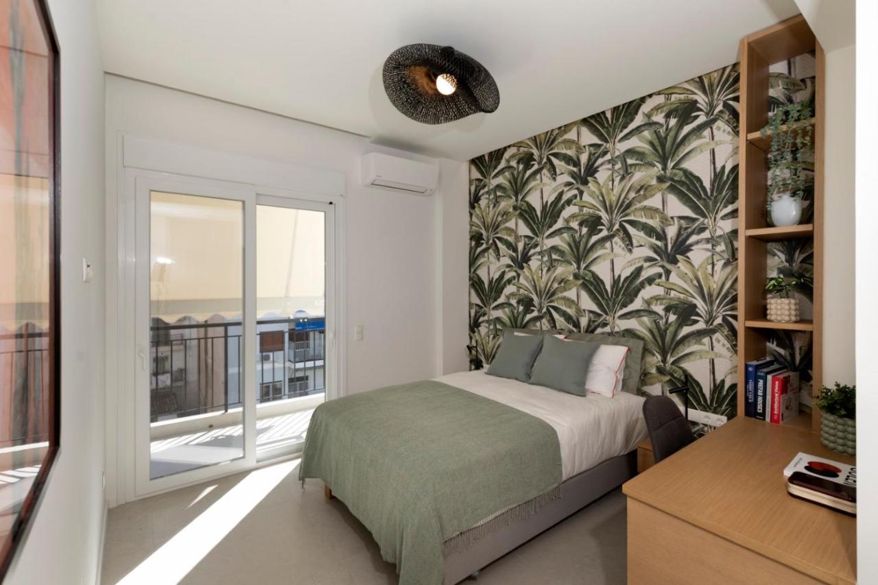 Modern 4Bd Apt Near Piraeus Port-Ath-15 Min Walk-Pirasmus Residencies エクステリア 写真