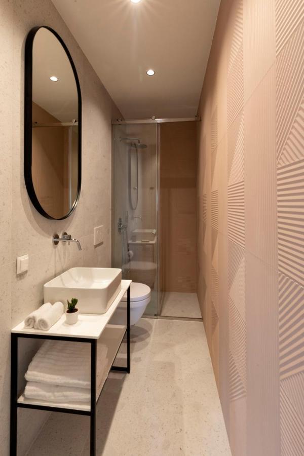 Modern 4Bd Apt Near Piraeus Port-Ath-15 Min Walk-Pirasmus Residencies エクステリア 写真