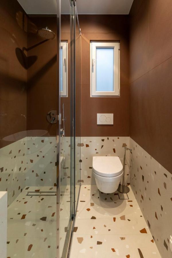 Modern 4Bd Apt Near Piraeus Port-Ath-15 Min Walk-Pirasmus Residencies エクステリア 写真