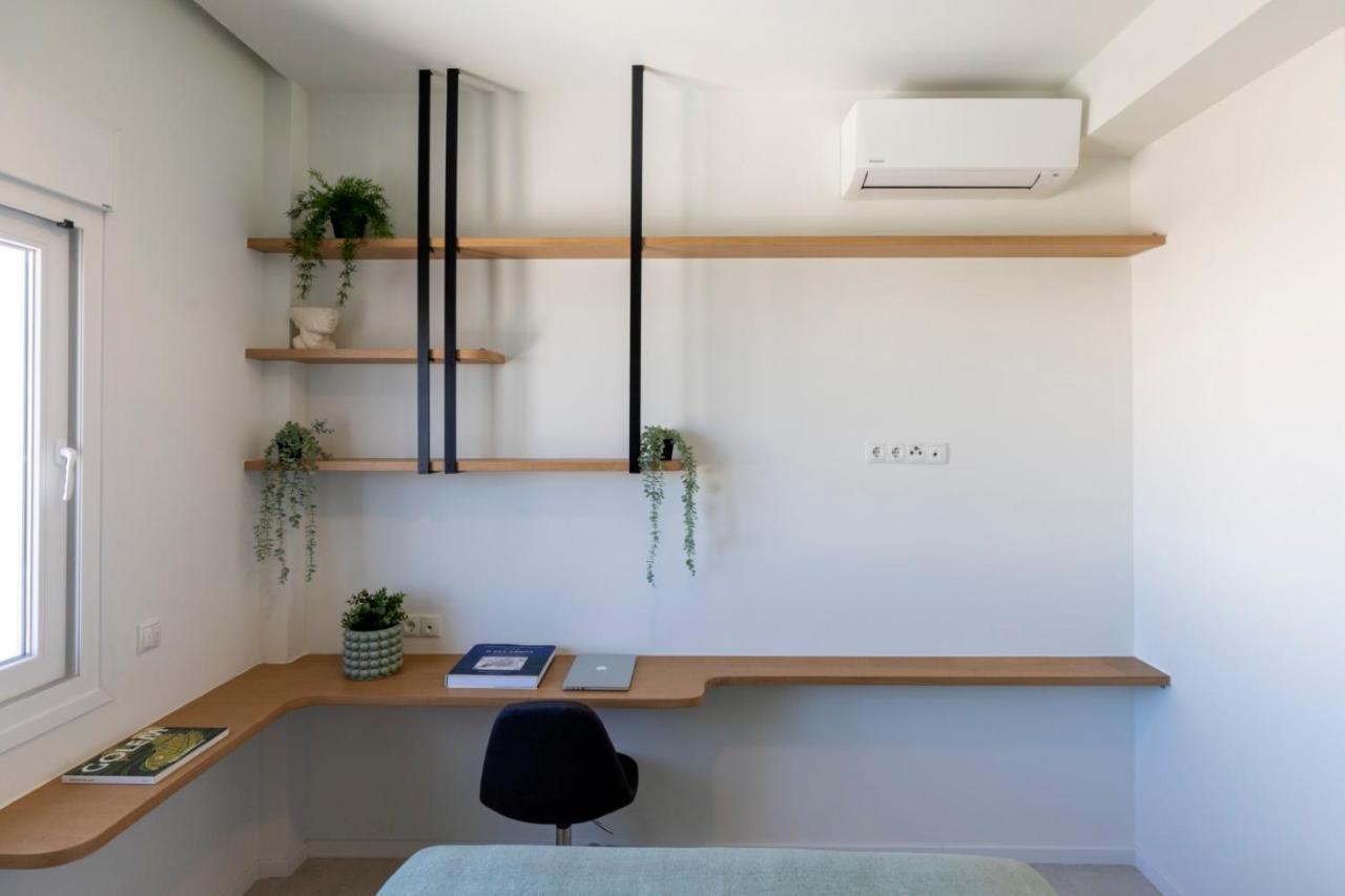 Modern 4Bd Apt Near Piraeus Port-Ath-15 Min Walk-Pirasmus Residencies エクステリア 写真