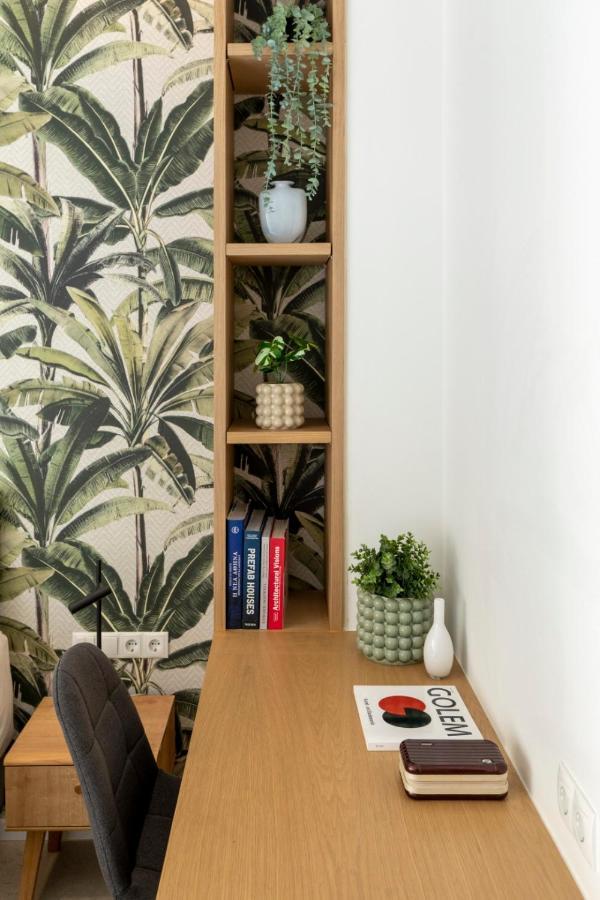 Modern 4Bd Apt Near Piraeus Port-Ath-15 Min Walk-Pirasmus Residencies エクステリア 写真