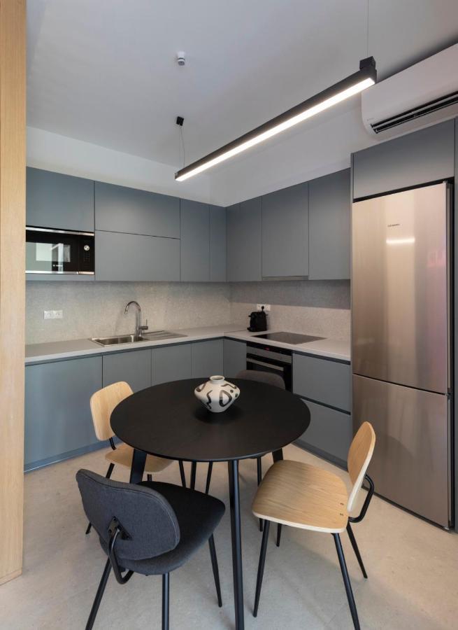 Modern 4Bd Apt Near Piraeus Port-Ath-15 Min Walk-Pirasmus Residencies エクステリア 写真