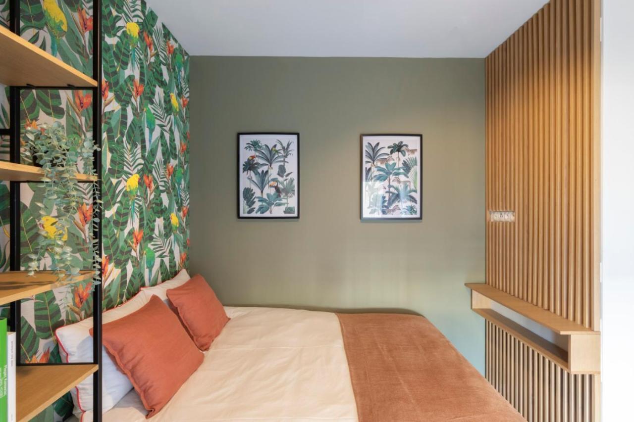 Modern 4Bd Apt Near Piraeus Port-Ath-15 Min Walk-Pirasmus Residencies エクステリア 写真